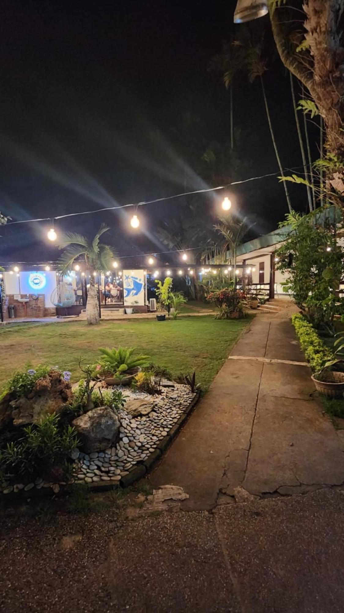 פורטו פרינססה Reef Hostel מראה חיצוני תמונה