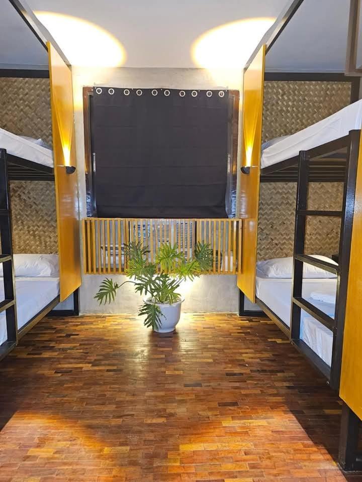 פורטו פרינססה Reef Hostel מראה חיצוני תמונה